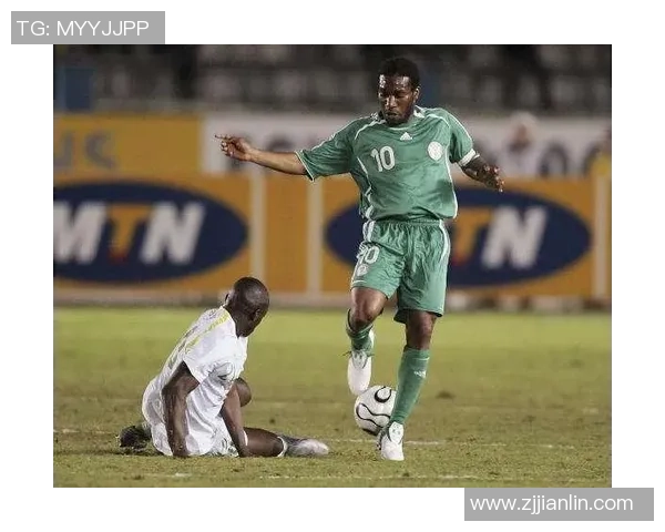 黑人球星在足球场上的智商优势与战术思维分析 黑人球星在足球场上的智商优势与战术思维分析